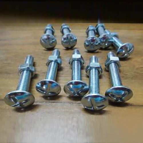a307 gr hexナットが組み立てられた白い亜鉛屋根のボルト